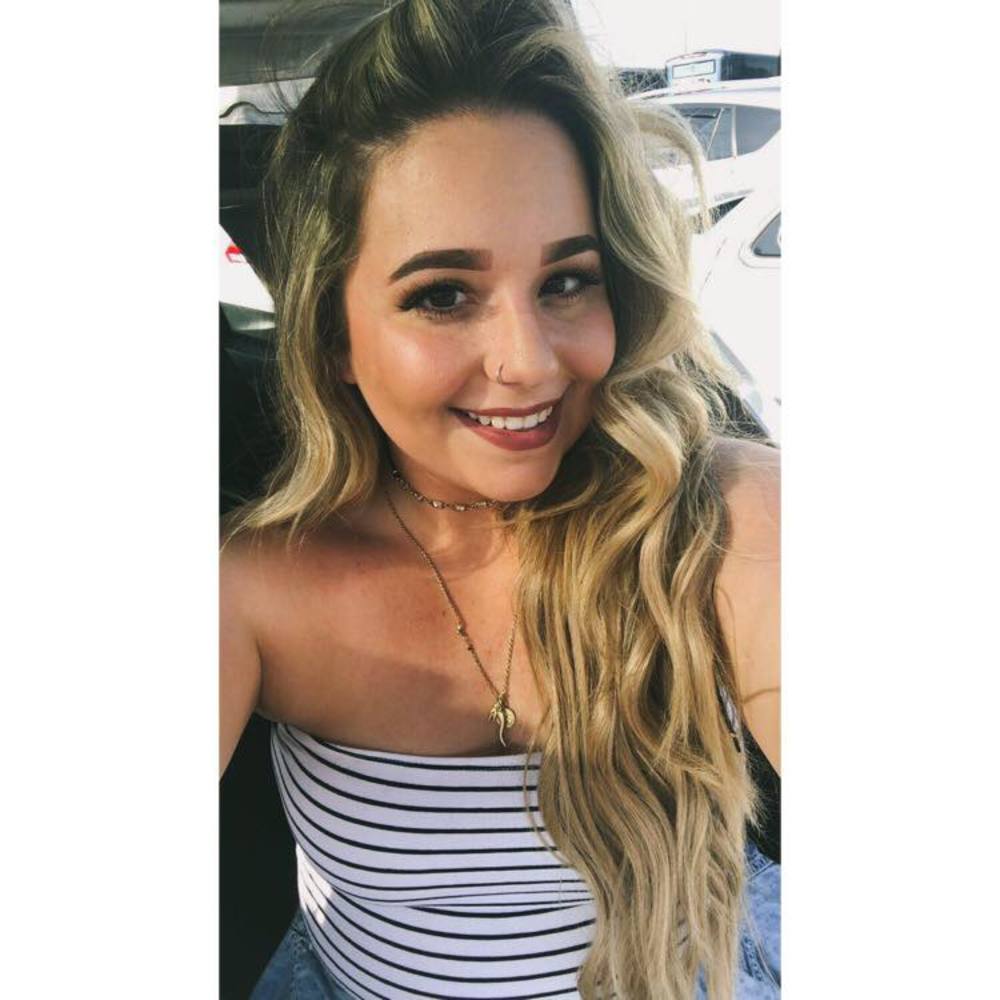 Meet your Posher, Nicole